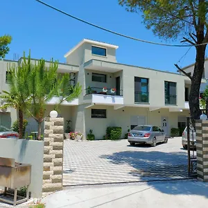 Vila Celaj Hotell Vlorë