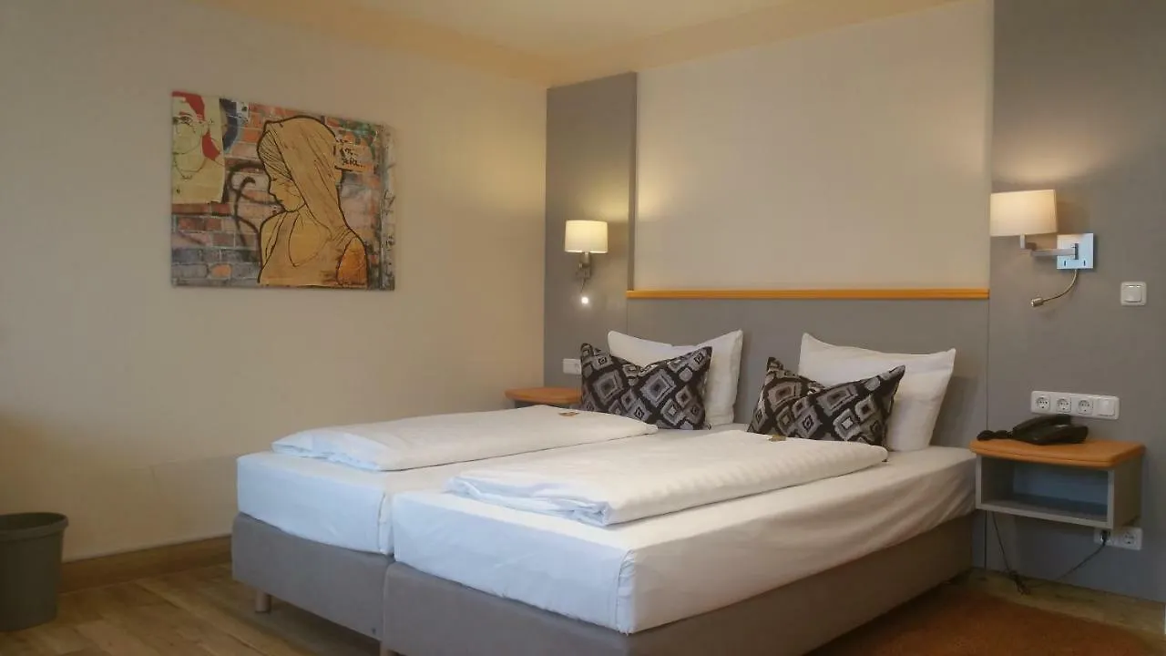 Hotel Cristal Norimberga 3*,  Germania